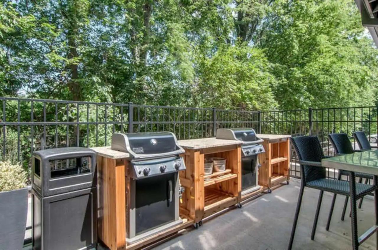 One-Of-A-Kind! Roll Up Garage Door-Pool, Speakeasy Villa Nashville Exterior foto